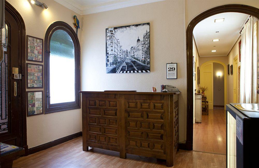 Hostal Santillan Madrid Ngoại thất bức ảnh