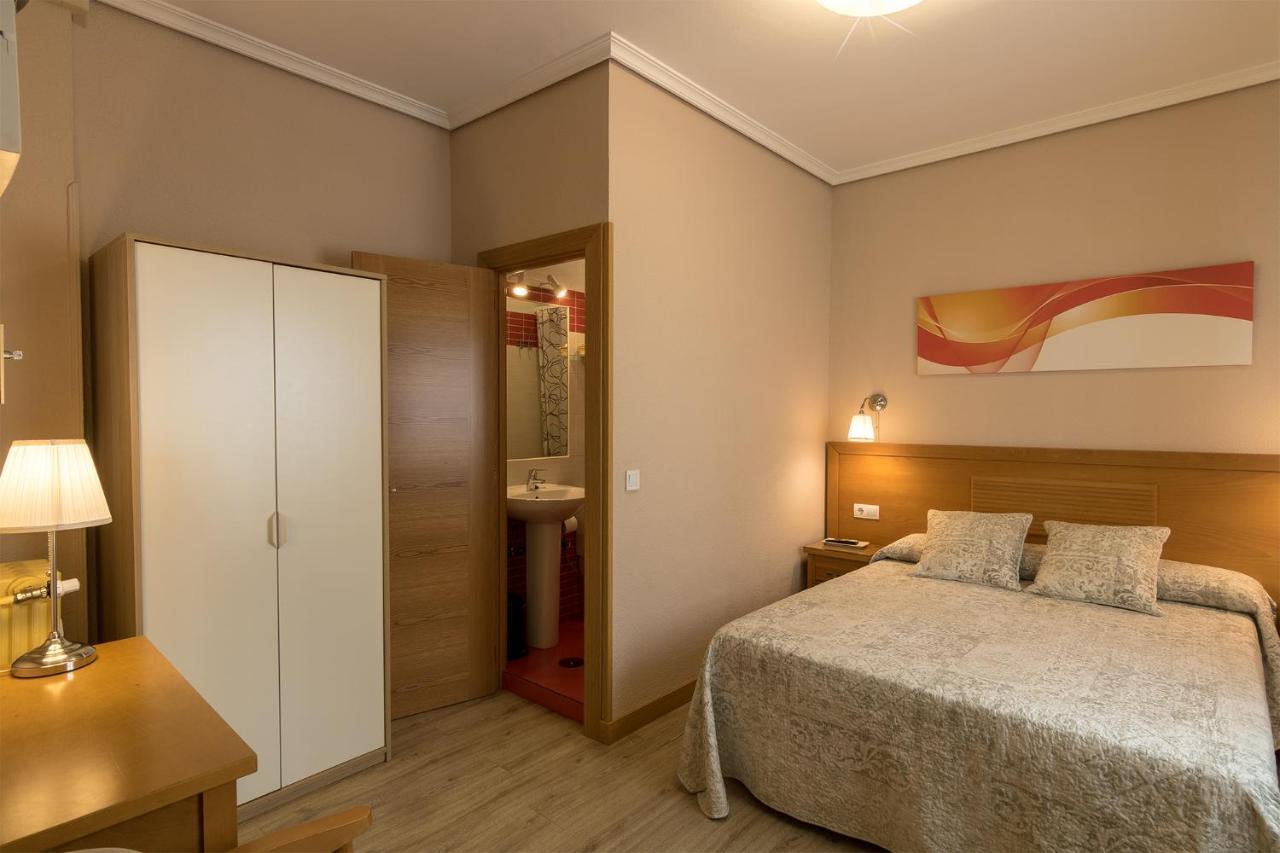 Hostal Santillan Madrid Ngoại thất bức ảnh