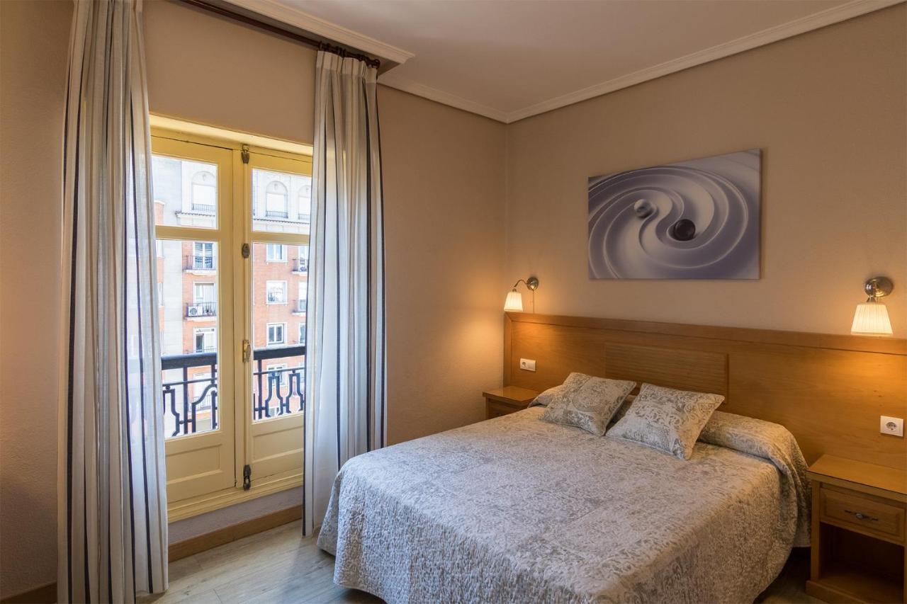 Hostal Santillan Madrid Ngoại thất bức ảnh