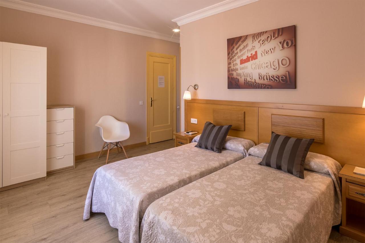 Hostal Santillan Madrid Ngoại thất bức ảnh